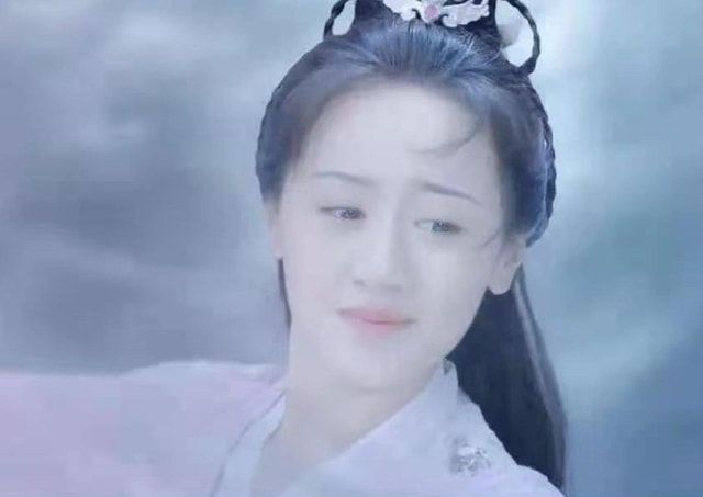 袁冰妍|她被称为“校花女神”，曾被曝哭戏全靠“眼药水”，明年或将霸屏