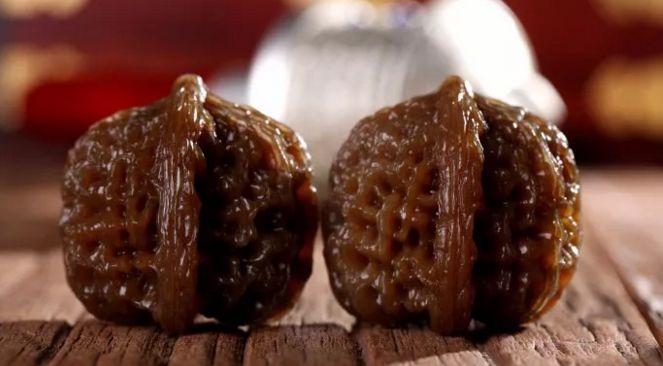 核桃|玩了一年的核桃，谁说非得红透？