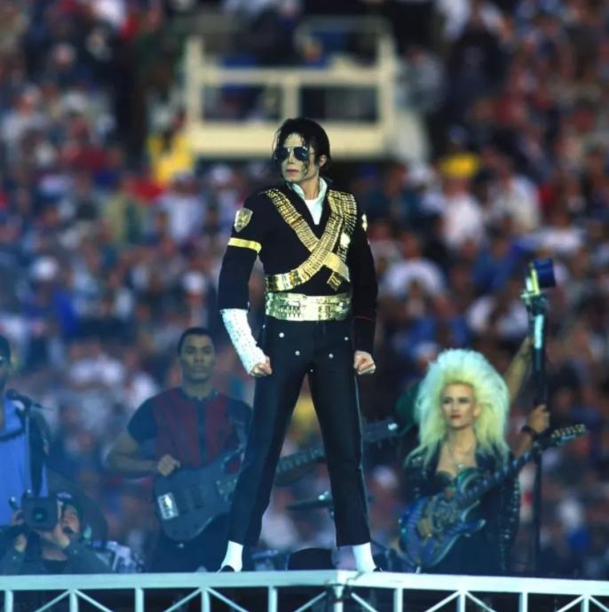 迪丽热巴|12年了，杰克逊的子女怎样了？大儿白癜风，女儿超模，小儿当导演