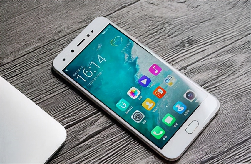 华为|想要手机流畅用上三五年？记好这三点建议，手机不必每年都换