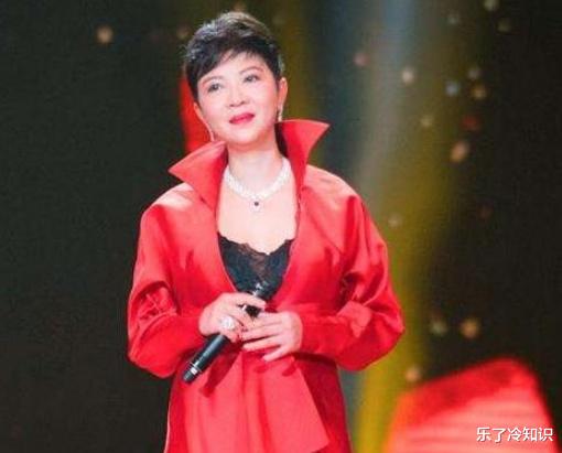 王菲|曾是碾压王菲的一代天后，却遭老外前任挥霍千万，二婚嫁小13岁老公