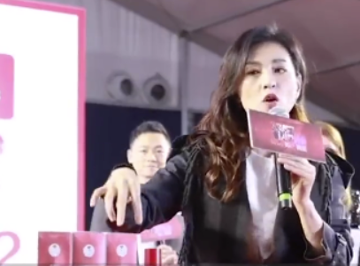 小姐姐|张庭:我一天只花10块钱T恤十几块!网友:一天一个燕窝咋够吃?