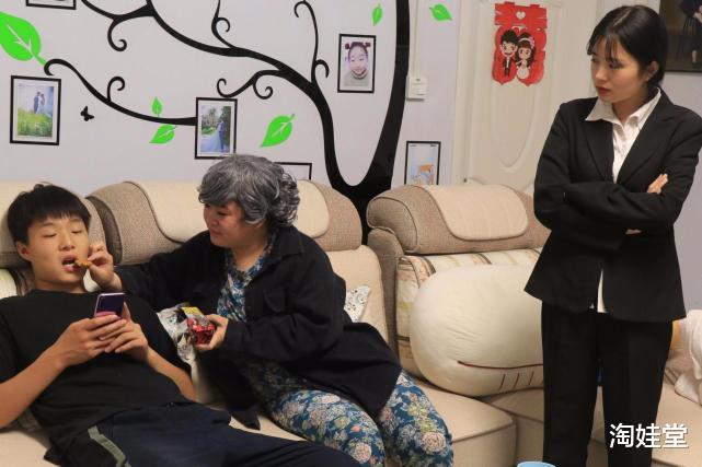 淘娃堂|小S半夜发文:女儿,你不是我们期待的孩子!掀开国内家长之殇