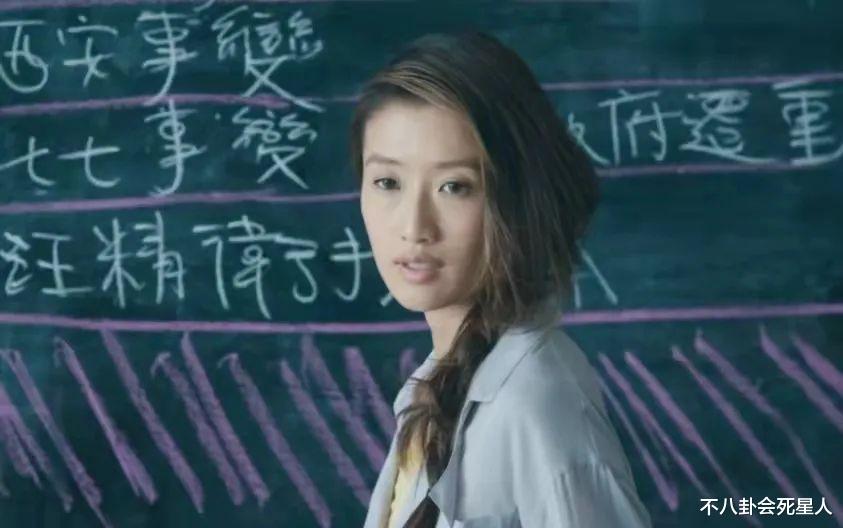 |妈妈美女儿丑，10对明星母女颜值差距大，全因爸爸基因拖后腿