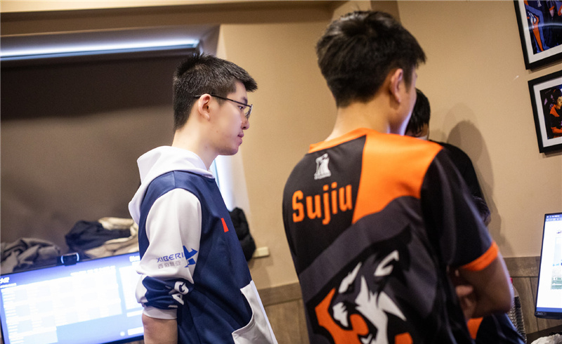 17战队|17兽回应MSJOY批评，处理方式极其不成熟，永远长不大的选手