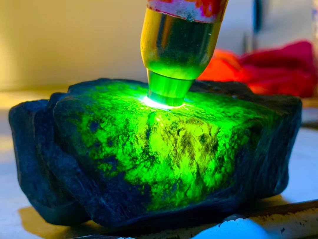 翡翠|翡翠和水沫子怎么区分？