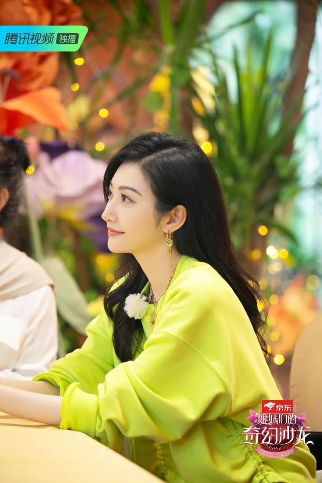 景甜 凭什么景甜就是“合照杀手”？因为第一眼美女都有0感底妆