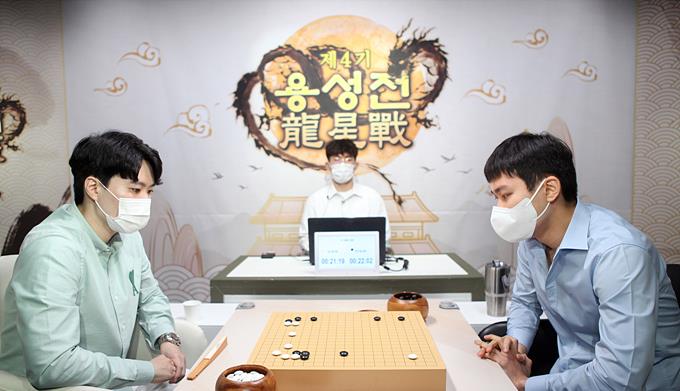 柯洁|11连胜！LG杯又出现一位伏兵，柯洁能否战胜这位棋手？