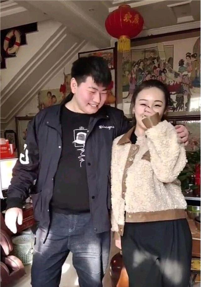 陈亚男|“榜一大哥”开播维护陈亚男，直言：有事冲我来，怒怼网友退货