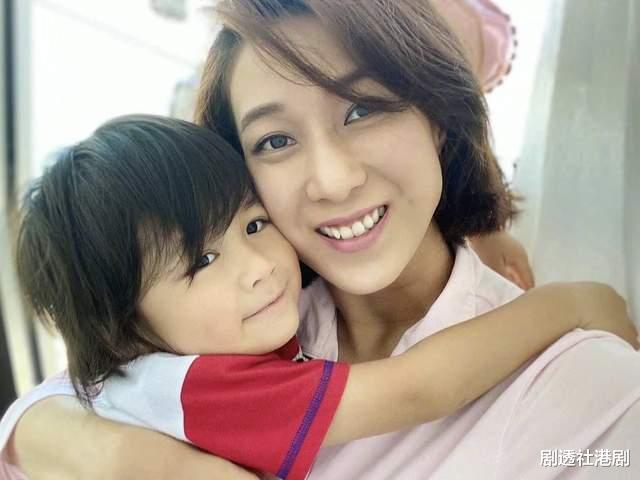 TVB|TVB著名花旦已回国隔离，将参加颁奖典礼角逐，有望首度获封视后