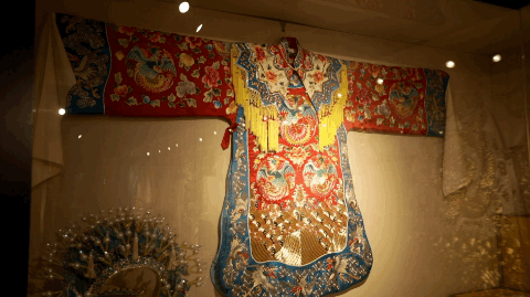 新氧 为故宫修文物的陈英华老师的苏绣作品在美国NASA也被重金求购！