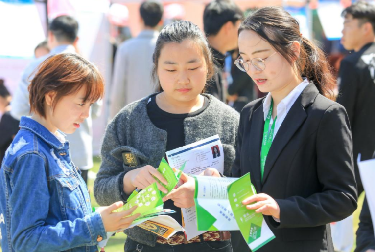 农林|有些看似是公务员的岗位，实则只是“临时工”，薪资低还没有编制