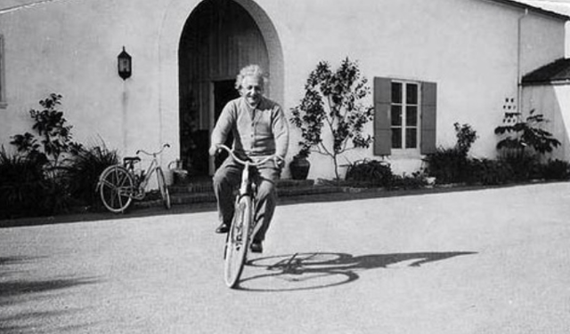 爱因斯坦 爱因斯坦是顶级科学家，为何他的3个孩子，2个被确诊为精神病？