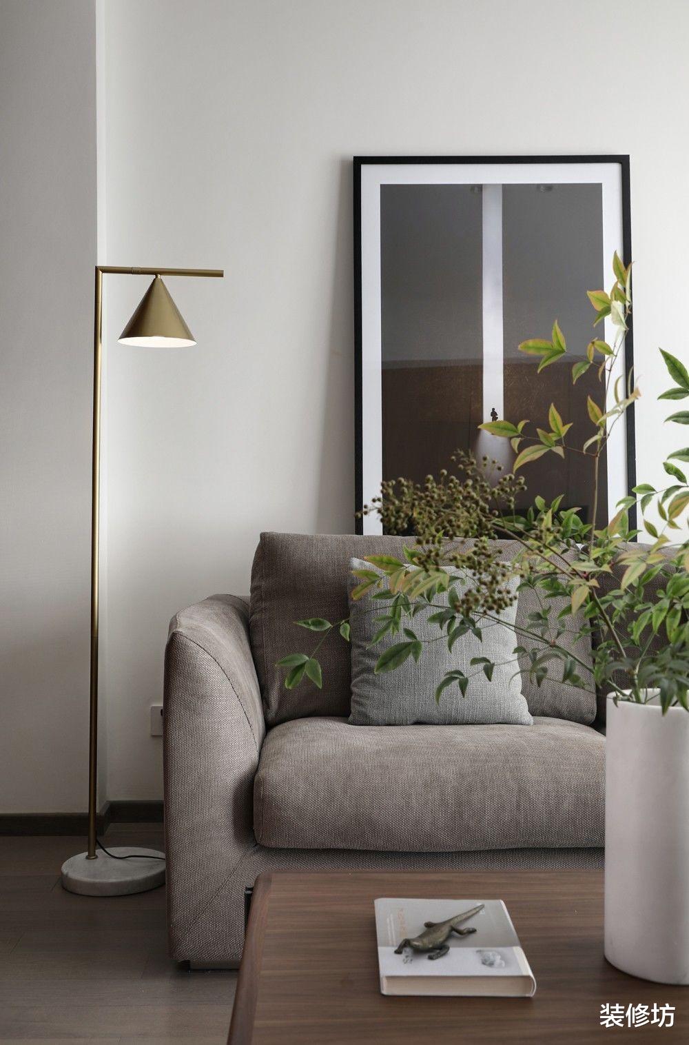 |大学老师的新家,优雅安静宽敞大气,入户就是满面书柜,好独特