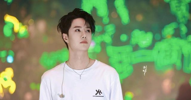 王一博|王一博随韩红驰援河南，流量化作正能量，粉丝骄傲！