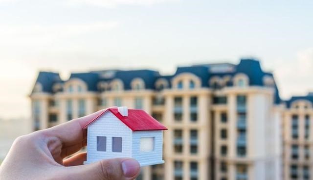 楼市|三四线楼市传来“坏消息”，百姓“谈房色变”，4类人可能有麻烦