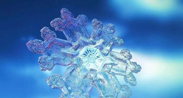 钻石 7号冰是啥物质？一块7号冰真的能让地球上的海洋全部冻结吗？