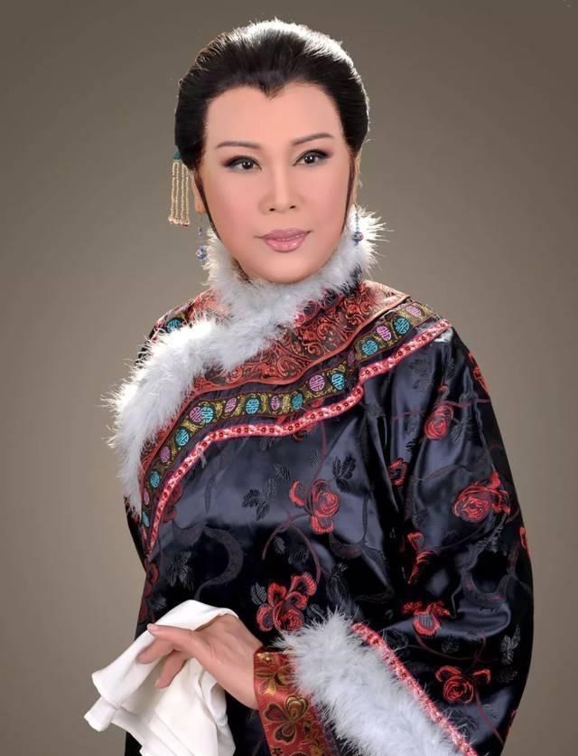 吴有情聊|京剧老旦有“三宝”：吕昕太狂、学玲“玩花活”、大嗓青衣赵葆秀