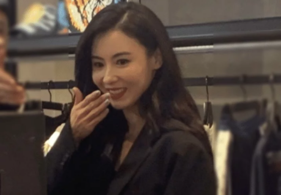 张柏芝|生图颜值抗打的张柏芝,骨相至关重要,但脸上的状态才是40岁该有的样子!