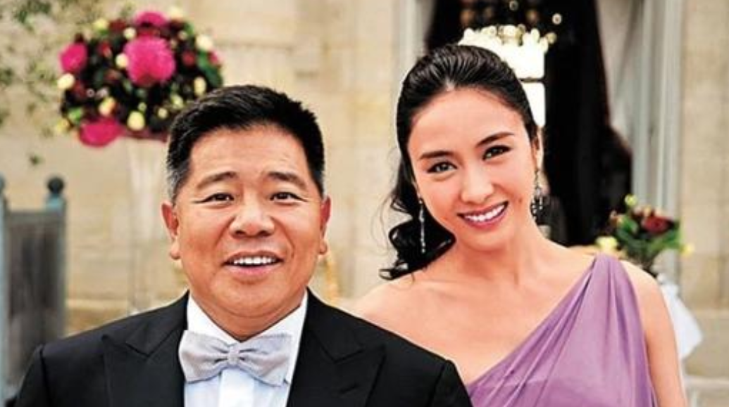 黎姿|2008年，黎姿为救弟弟嫁“跛豪”，如今49岁却因生不出儿子被嫌弃