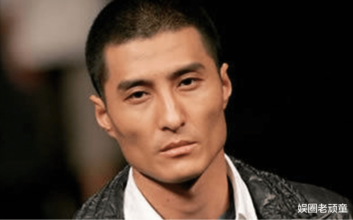 甄子丹|亲兄弟不同命：一个赚钱无数成为亿万富豪，一个自毁前程令人唾弃