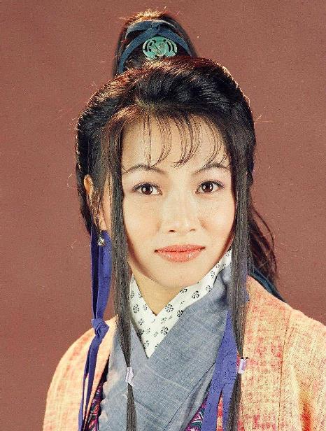 天龙八部|两人同因《天龙八部》走红，今一人仍活跃在娱乐圈，她却无戏可拍