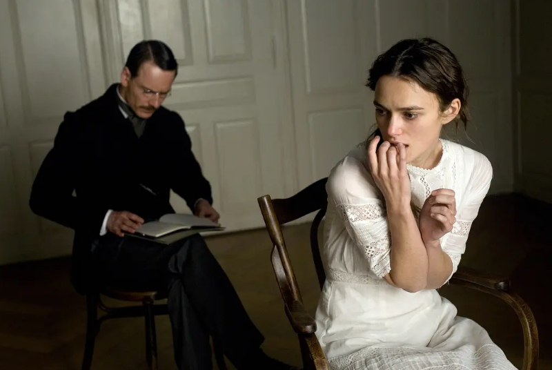 凯拉·奈特莉|不看尺度的话，也可以看凯拉?奈特莉充满争议的演技