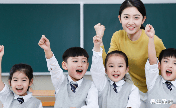 水果|女子甲状腺结节转癌，提醒：3种水果常吃，铁打的甲状腺也扛不住