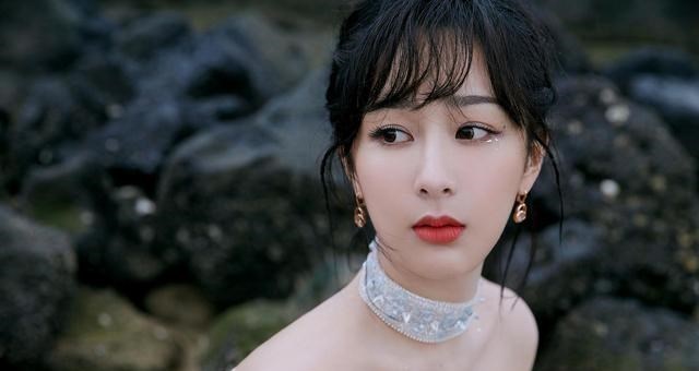 杨紫|《女心理师》数据不佳，杨紫和项目方顾不上所谓的体面，开始斗法