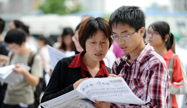 大学|二本生逆袭为211研究生，却难以顺利通过试用期，高分低能太愁人