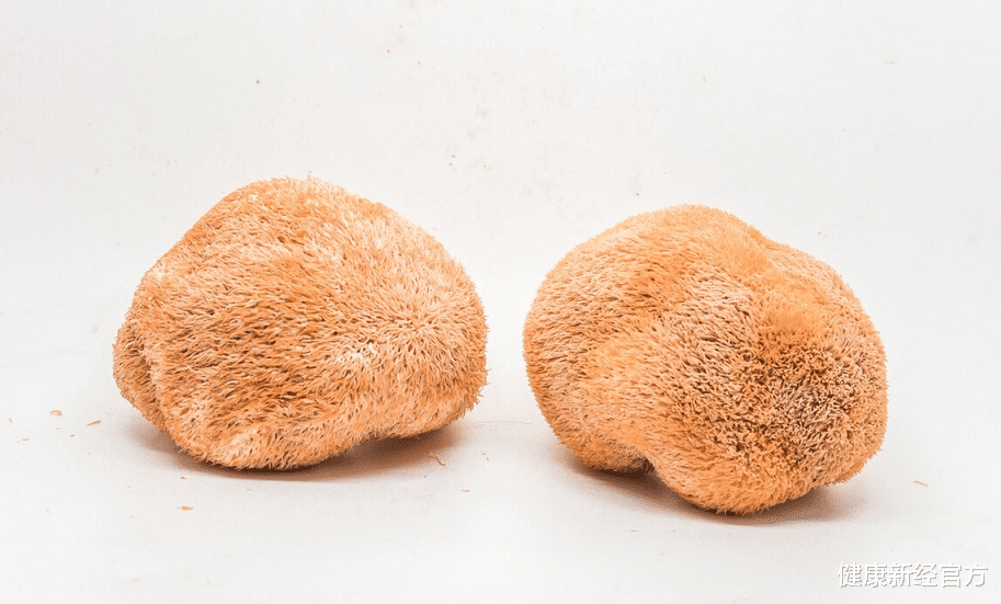 健康新经官方 立冬之后，多名院士联合呼吁少吃“2物”，比泡面伤脾胃，家长赶紧撤下桌