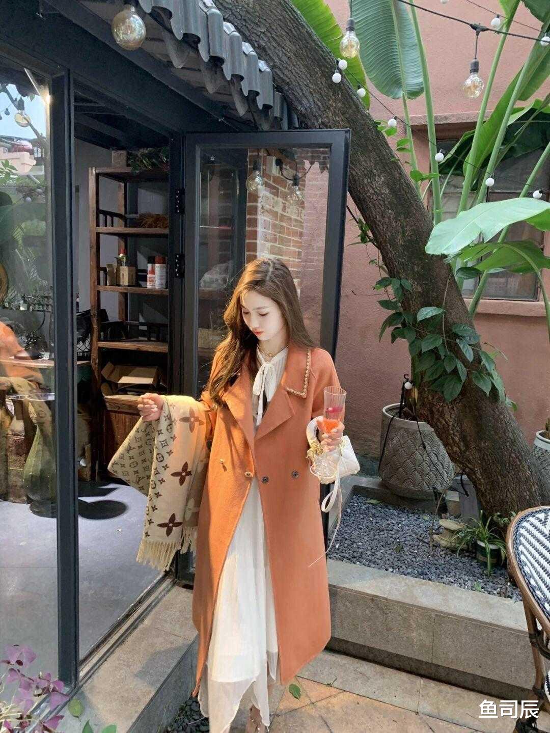 鱼司辰 2021秋冬这几种大衣火了,洋气保暖又大方,怎么搭配都高级