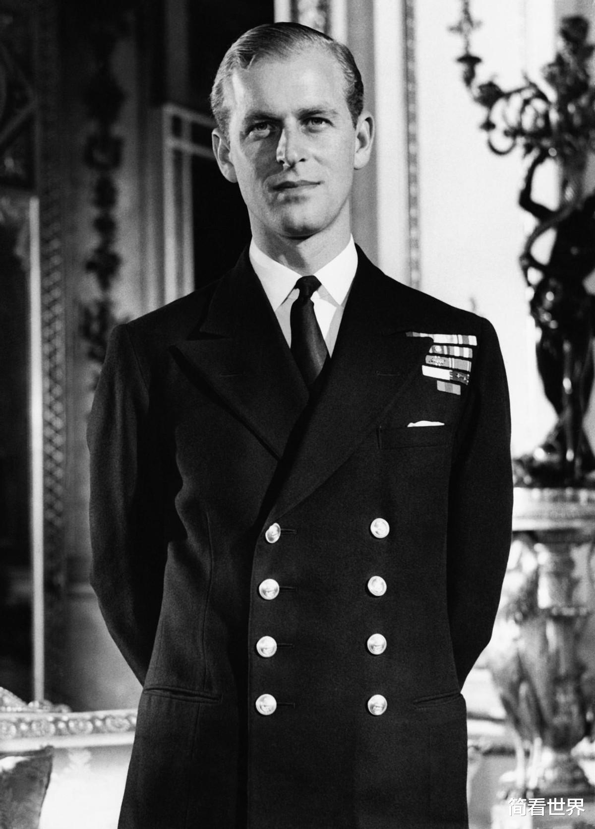 英国|莉莉与菲利普：少年一见倾心，中年争吵冷战，74年爱得炽热绵长