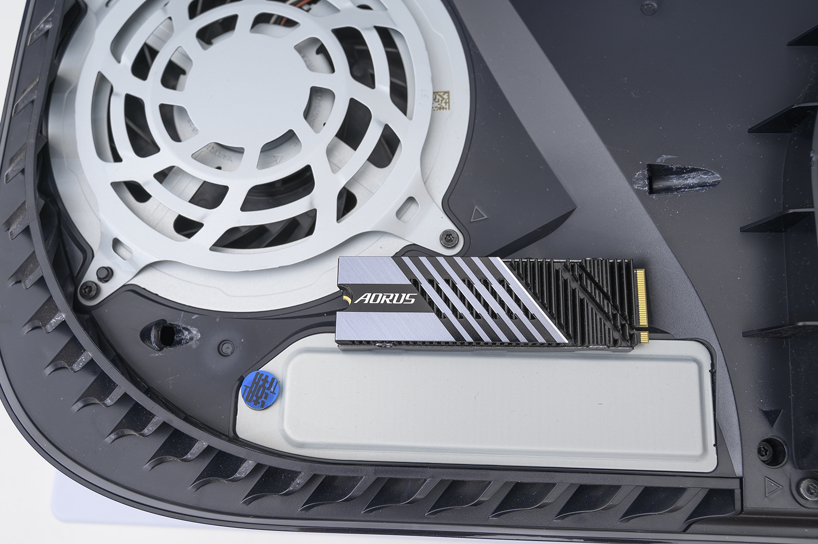 ssd|选对SSD快乐翻倍，入手雕牌PCI-E 4.0固态硬盘，轻松为ps5扩容