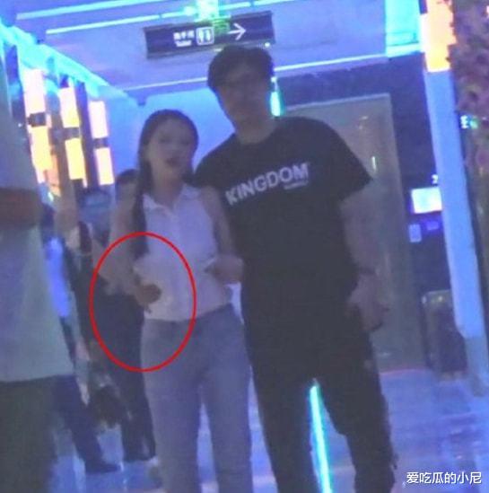 王岳伦|激战一夜？王岳伦又搂美女回酒店，次日深情拥别！事发删除告白？