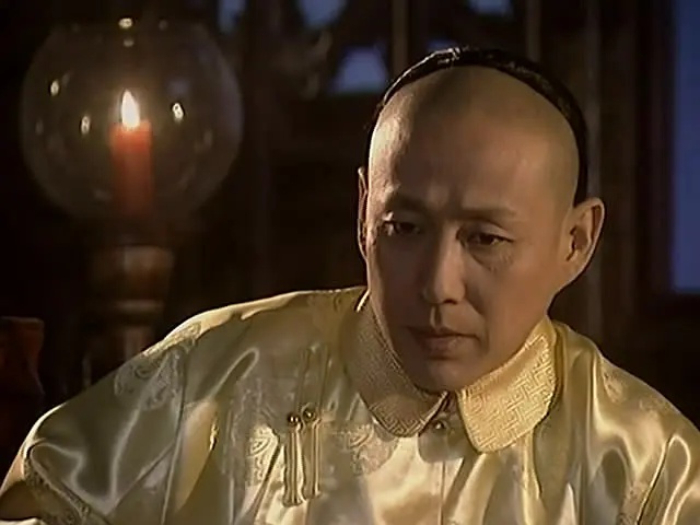 东宫2|《康熙王朝》20年：漏洞百出却被推崇，多个演员消失，3个已去世