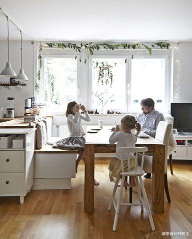 厨房里被低估的一个利用,那就是错层设计,但凡做过的人都说好