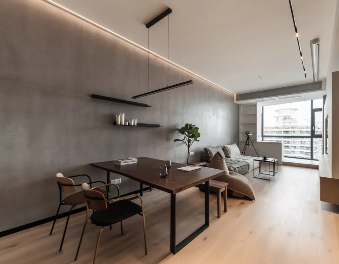 98m2原木混搭风,这个酷Gril的小两房,好想住进去!