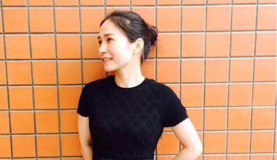 |为何大学校园里，英语老师个个都“美若天仙”，原因很简单