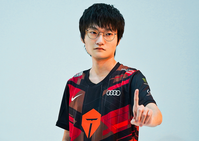 爆破|小天缺席今年首场训练赛，官方遭粉丝爆破？春季赛首发恐存争议