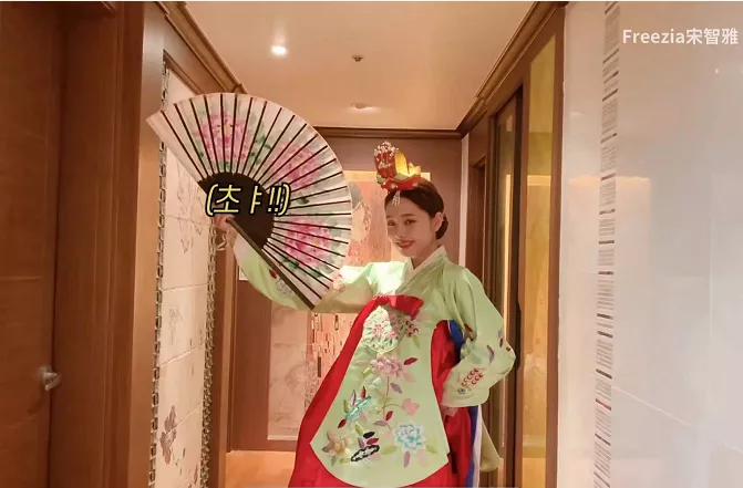 宋智雅|花千万营销的新晋小花，被扒整容、媚男还碰瓷Jennie，她配吗？