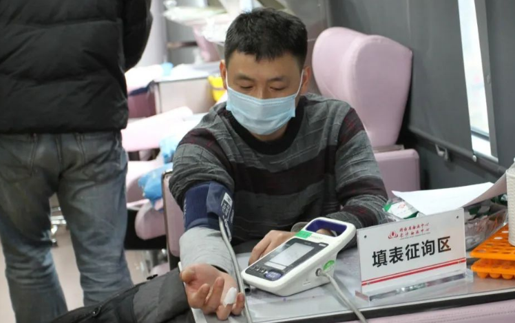 饮食|80后夫妻查出低密度脂蛋白高，饭桌上2物或是“真凶”，应趁早撤下桌