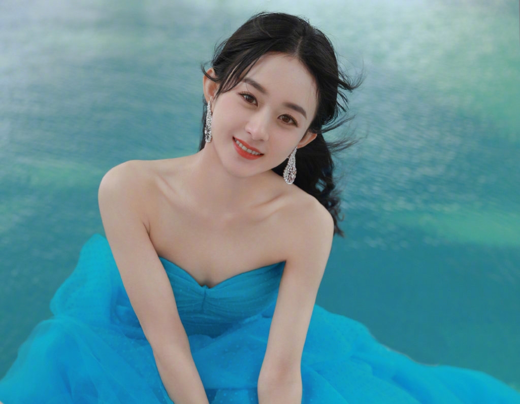 张哲瀚|张哲瀚被曝求婚王佩雯?华晨宇吴亦凡接连塌房,内娱男星行不行