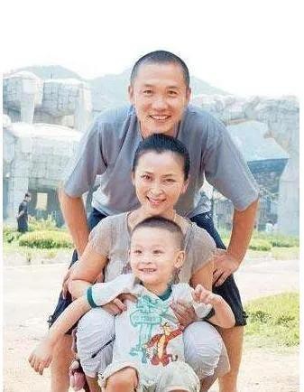 黄志忠|黄志忠：离婚后心中有愧，想儿子想到睡不着