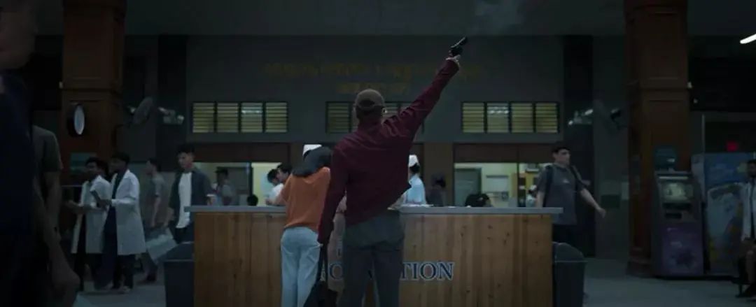 肖央|神作跌下神坛，可惜了他影帝般的演技