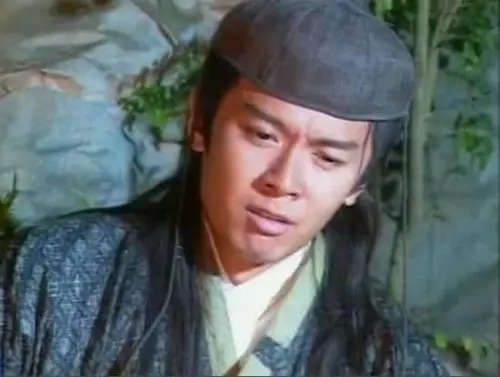 娱乐圈|她曾为嫁入豪门抛弃吴京，脚踏两只豪船翻车，如今沦落成鱼贩子