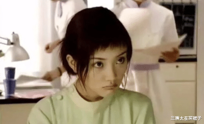三姨太在买裙子|15岁就混迹名利场的李小璐，母女联手，贾乃亮哪里是对手？