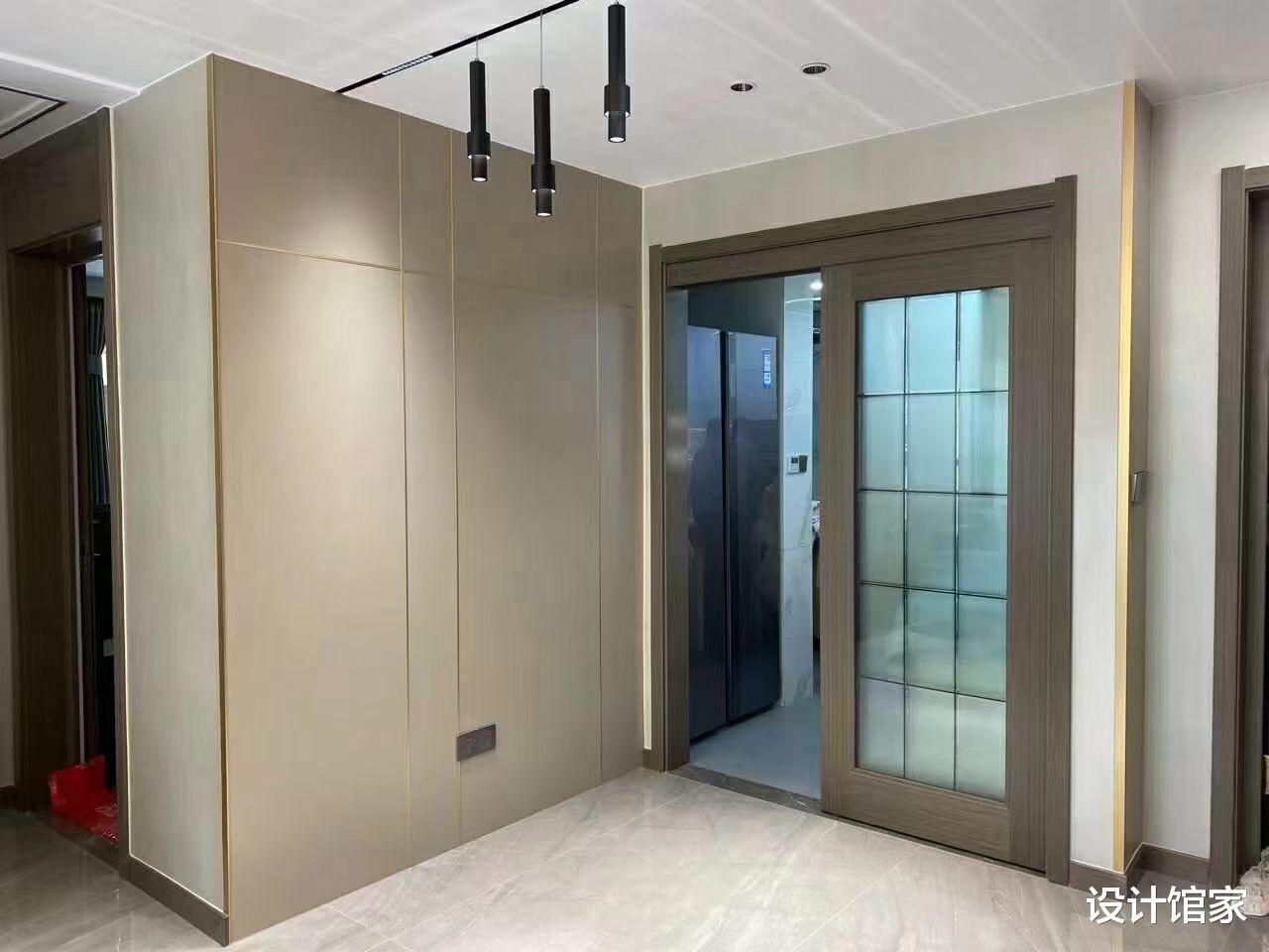 89㎡三口之家装修实景，恰到好处的轻奢，尽享舒适自然的生活