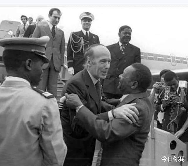 漫画|非洲暴君博卡萨：人间最后的帝王，食人的恶魔，还有一个中国老婆