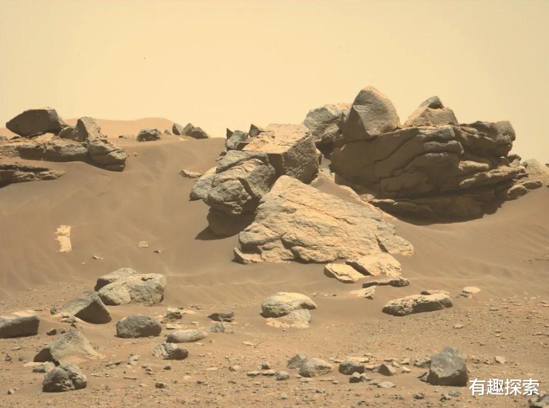 火星 一路狂奔!火星毅力号在杰泽罗陨石坑行驶1.63公里,有何新发现?